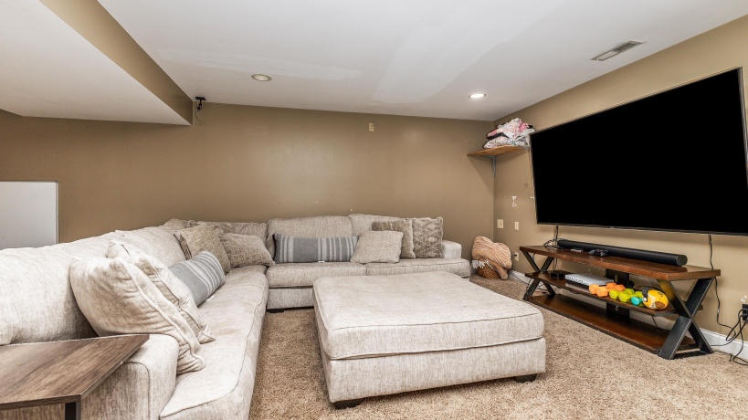 10911 Golf View, GALENA, Illinois 61036, 3 Bedrooms Bedrooms, ,3 BathroomsBathrooms,House,For Sale,Golf View,202503866