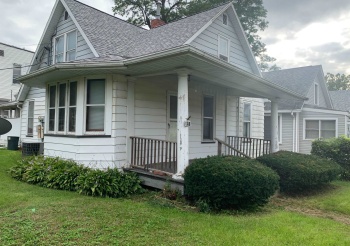 658 6th, LaSalle, Illinois 61301, 2 Bedrooms Bedrooms, ,1 BathroomBathrooms,House,For Sale,6th,202503931