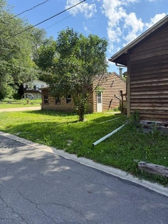 102 Main, BYRON, Illinois 61010, 1 Bedroom Bedrooms, ,1 BathroomBathrooms,House,For Sale,Main,202503933