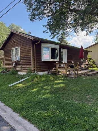 102 Main, BYRON, Illinois 61010, 1 Bedroom Bedrooms, ,1 BathroomBathrooms,House,For Sale,Main,202503933