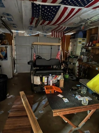 102 Main, BYRON, Illinois 61010, 1 Bedroom Bedrooms, ,1 BathroomBathrooms,House,For Sale,Main,202503933