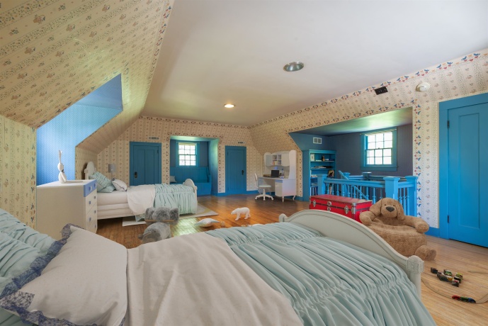 1286 Stephenson, FREEPORT, Illinois 61032, 4 Bedrooms Bedrooms, ,3 BathroomsBathrooms,House,For Sale,Stephenson,202503960