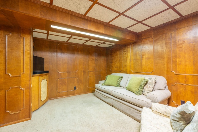 1286 Stephenson, FREEPORT, Illinois 61032, 4 Bedrooms Bedrooms, ,3 BathroomsBathrooms,House,For Sale,Stephenson,202503960