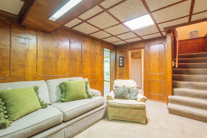 1286 Stephenson, FREEPORT, Illinois 61032, 4 Bedrooms Bedrooms, ,3 BathroomsBathrooms,House,For Sale,Stephenson,202503960