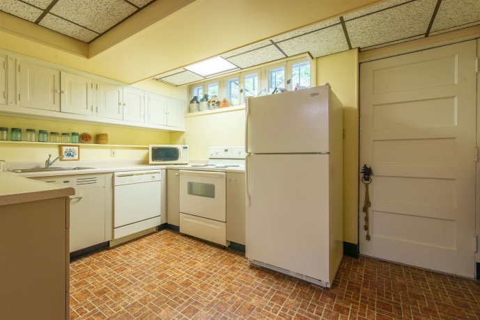 1286 Stephenson, FREEPORT, Illinois 61032, 4 Bedrooms Bedrooms, ,3 BathroomsBathrooms,House,For Sale,Stephenson,202503960