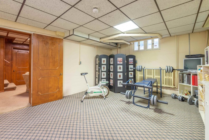 1286 Stephenson, FREEPORT, Illinois 61032, 4 Bedrooms Bedrooms, ,3 BathroomsBathrooms,House,For Sale,Stephenson,202503960