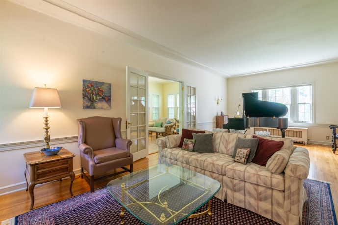 1286 Stephenson, FREEPORT, Illinois 61032, 4 Bedrooms Bedrooms, ,3 BathroomsBathrooms,House,For Sale,Stephenson,202503960