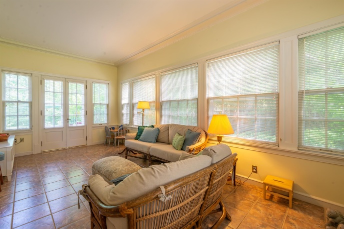 1286 Stephenson, FREEPORT, Illinois 61032, 4 Bedrooms Bedrooms, ,3 BathroomsBathrooms,House,For Sale,Stephenson,202503960