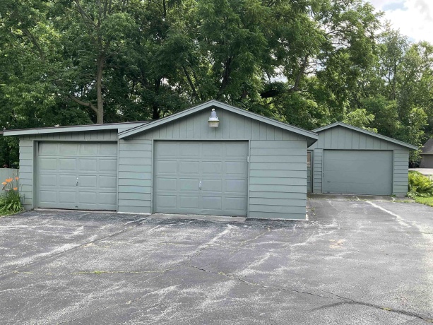 208 Ulster, CHERRY VALLEY, Illinois 61016, ,2 Units,For Sale,Ulster,202503969