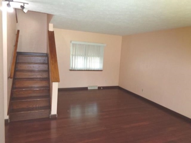 1721 Nixon, ROCKFORD, Illinois 61108, 4 Bedrooms Bedrooms, ,1 BathroomBathrooms,House,For Sale,Nixon,202503967