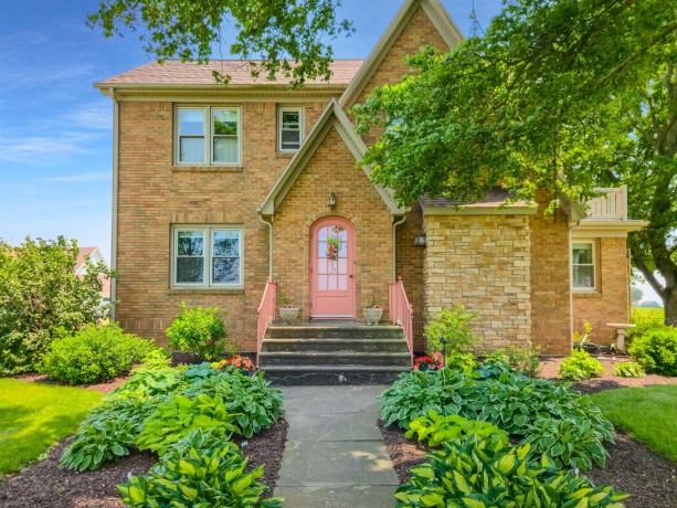 10225 Brookville, SHANNON, Illinois 61078, 4 Bedrooms Bedrooms, ,2 BathroomsBathrooms,House,For Sale,Brookville,202504013