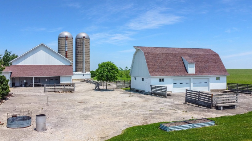 10225 Brookville, SHANNON, Illinois 61078, 4 Bedrooms Bedrooms, ,2 BathroomsBathrooms,House,For Sale,Brookville,202504013