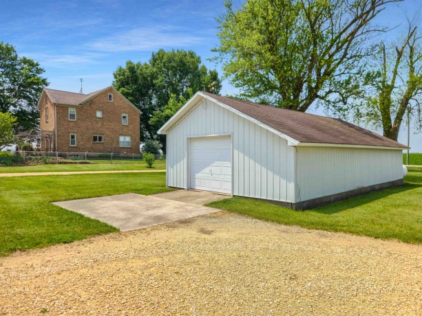 10225 Brookville, SHANNON, Illinois 61078, 4 Bedrooms Bedrooms, ,2 BathroomsBathrooms,House,For Sale,Brookville,202504013
