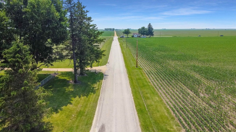 10225 Brookville, SHANNON, Illinois 61078, 4 Bedrooms Bedrooms, ,2 BathroomsBathrooms,House,For Sale,Brookville,202504013