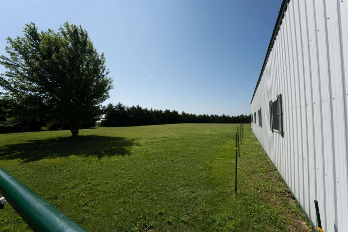 1392 Red Brick, DIXON, Illinois 61021, 3 Bedrooms Bedrooms, ,2 BathroomsBathrooms,House,For Sale,Red Brick,202504023