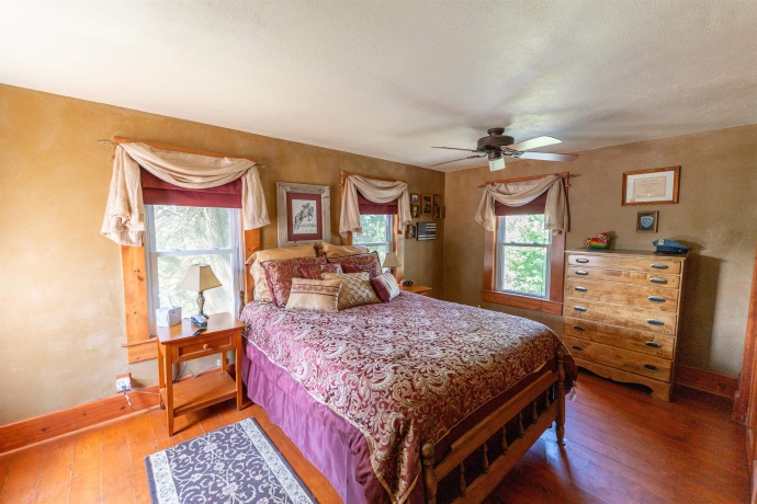 1392 Red Brick, DIXON, Illinois 61021, 3 Bedrooms Bedrooms, ,2 BathroomsBathrooms,House,For Sale,Red Brick,202504023