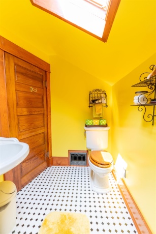 1392 Red Brick, DIXON, Illinois 61021, 3 Bedrooms Bedrooms, ,2 BathroomsBathrooms,House,For Sale,Red Brick,202504023