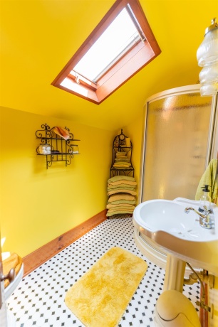 1392 Red Brick, DIXON, Illinois 61021, 3 Bedrooms Bedrooms, ,2 BathroomsBathrooms,House,For Sale,Red Brick,202504023