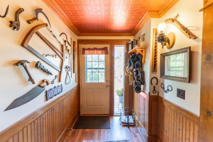 1392 Red Brick, DIXON, Illinois 61021, 3 Bedrooms Bedrooms, ,2 BathroomsBathrooms,House,For Sale,Red Brick,202504023