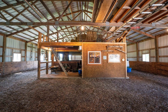 1392 Red Brick, DIXON, Illinois 61021, 3 Bedrooms Bedrooms, ,2 BathroomsBathrooms,House,For Sale,Red Brick,202504023