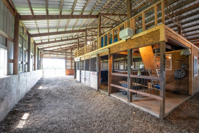 1392 Red Brick, DIXON, Illinois 61021, 3 Bedrooms Bedrooms, ,2 BathroomsBathrooms,House,For Sale,Red Brick,202504023