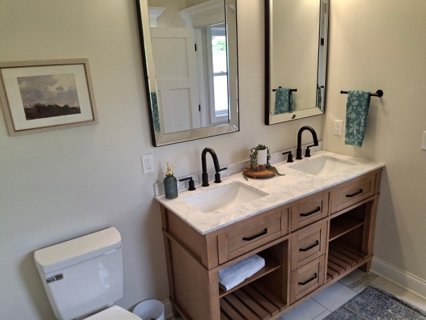 4 Genessee, GALENA, Illinois 61036, 5 Bedrooms Bedrooms, ,5 BathroomsBathrooms,House,For Sale,Genessee,202504047