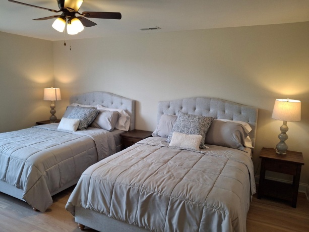 4 Genessee, GALENA, Illinois 61036, 5 Bedrooms Bedrooms, ,5 BathroomsBathrooms,House,For Sale,Genessee,202504047