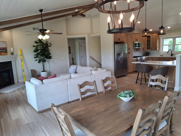 4 Genessee, GALENA, Illinois 61036, 5 Bedrooms Bedrooms, ,5 BathroomsBathrooms,House,For Sale,Genessee,202504047