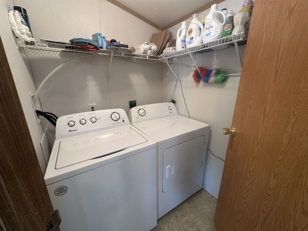 666 Bluff #818, SOUTH BELOIT, Illinois 61080, 3 Bedrooms Bedrooms, ,2 BathroomsBathrooms,House,For Sale,Bluff #818,202502867