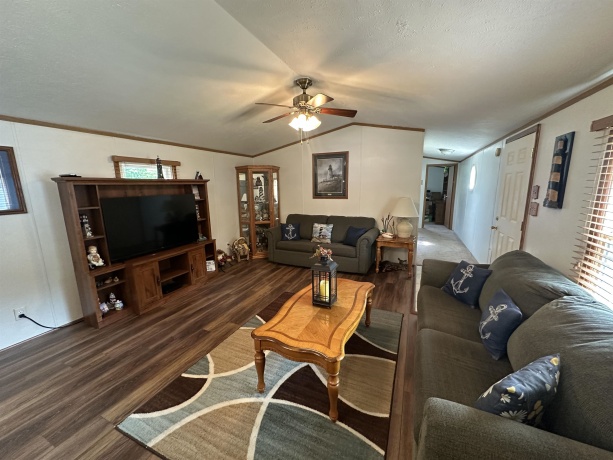 666 Bluff #818, SOUTH BELOIT, Illinois 61080, 3 Bedrooms Bedrooms, ,2 BathroomsBathrooms,House,For Sale,Bluff #818,202502867