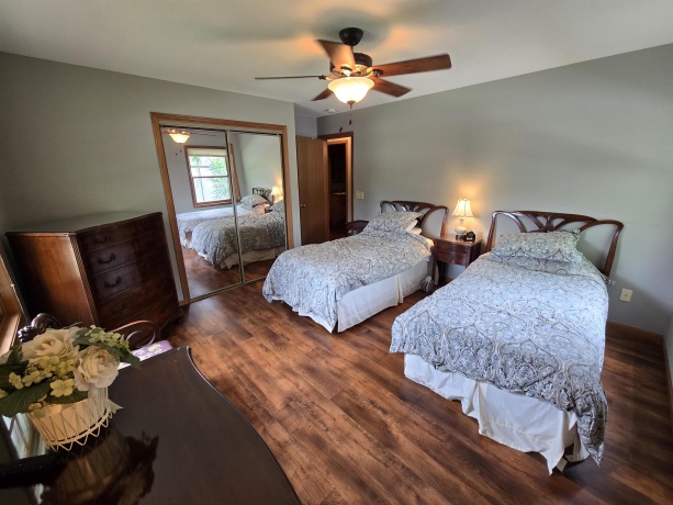 1A49 Blackhawk, APPLE RIVER, Illinois 61001, 5 Bedrooms Bedrooms, ,3 BathroomsBathrooms,House,For Sale,Blackhawk,202504082