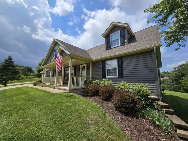 1A49 Blackhawk, APPLE RIVER, Illinois 61001, 5 Bedrooms Bedrooms, ,3 BathroomsBathrooms,House,For Sale,Blackhawk,202504082