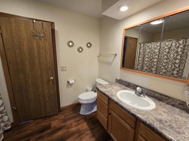 1A49 Blackhawk, APPLE RIVER, Illinois 61001, 5 Bedrooms Bedrooms, ,3 BathroomsBathrooms,House,For Sale,Blackhawk,202504082