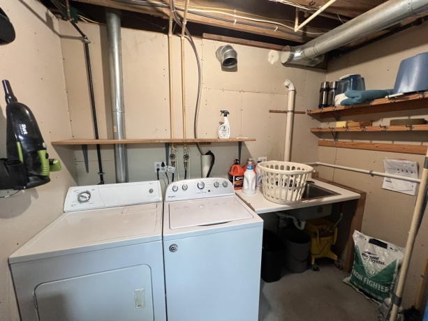 14190 Goldmine, PEARL CITY, Illinois 61062, 2 Bedrooms Bedrooms, ,1 BathroomBathrooms,House,For Sale,Goldmine,202400135