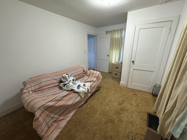 607 Jackson, MOUNT CARROLL, Illinois 61053, ,3 - 4 Units,For Sale,Jackson,202504114