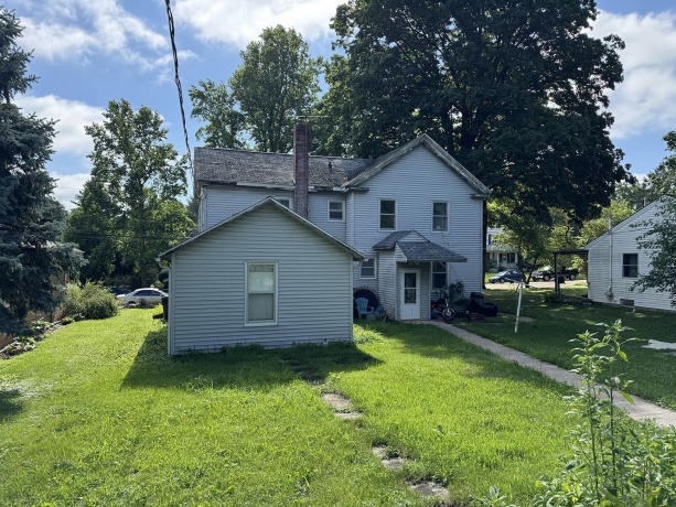 607 Jackson, MOUNT CARROLL, Illinois 61053, ,3 - 4 Units,For Sale,Jackson,202504114