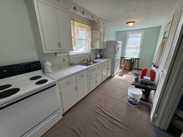 607 Jackson, MOUNT CARROLL, Illinois 61053, ,3 - 4 Units,For Sale,Jackson,202504114