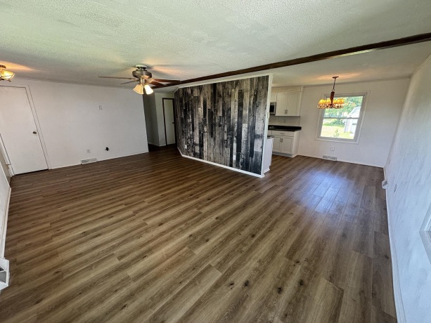 25115 Locust, LANARK, Illinois 61046, 3 Bedrooms Bedrooms, ,1 BathroomBathrooms,House,For Sale,Locust,202406200