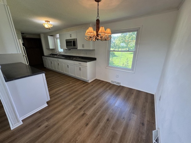 25115 Locust, LANARK, Illinois 61046, 3 Bedrooms Bedrooms, ,1 BathroomBathrooms,House,For Sale,Locust,202406200