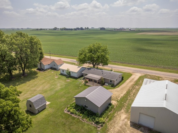 25115 Locust, LANARK, Illinois 61046, 3 Bedrooms Bedrooms, ,1 BathroomBathrooms,House,For Sale,Locust,202406200