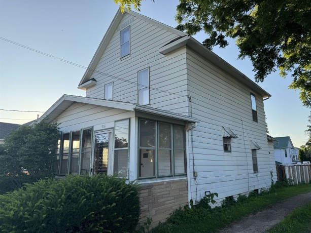 316 American, FREEPORT, Illinois 61032, 3 Bedrooms Bedrooms, ,1 BathroomBathrooms,House,For Sale,American,202504142