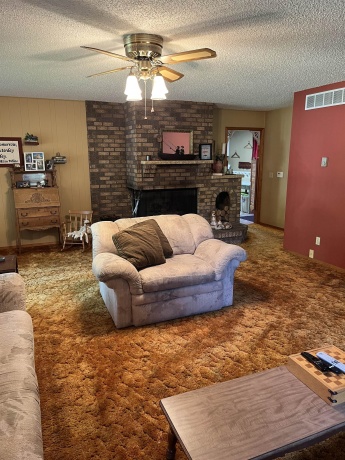 231 Willis, STOCKTON, Illinois 61085, 4 Bedrooms Bedrooms, ,3 BathroomsBathrooms,House,For Sale,Willis,202504153