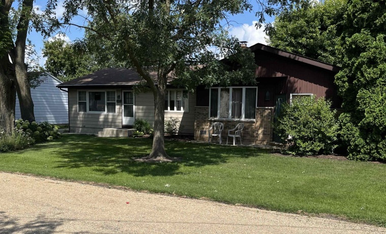 231 Willis, STOCKTON, Illinois 61085, 4 Bedrooms Bedrooms, ,3 BathroomsBathrooms,House,For Sale,Willis,202504153