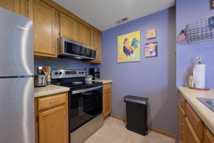 9 Oak Glen, GALENA, Illinois 61036, 2 Bedrooms Bedrooms, ,2 BathroomsBathrooms,Condominium,For Sale,Oak Glen,202504228