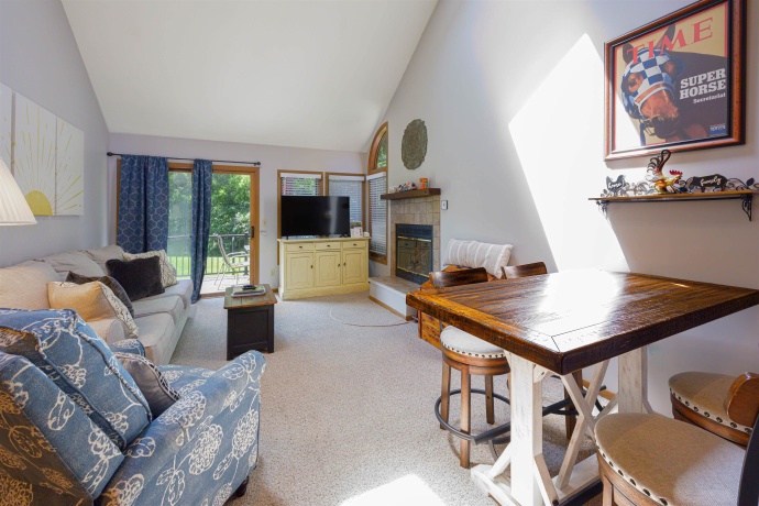 9 Oak Glen, GALENA, Illinois 61036, 2 Bedrooms Bedrooms, ,2 BathroomsBathrooms,Condominium,For Sale,Oak Glen,202504228