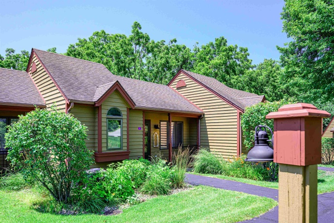 9 Oak Glen, GALENA, Illinois 61036, 2 Bedrooms Bedrooms, ,2 BathroomsBathrooms,Condominium,For Sale,Oak Glen,202504228