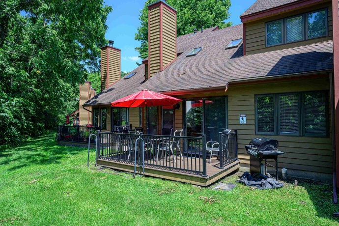 9 Oak Glen, GALENA, Illinois 61036, 2 Bedrooms Bedrooms, ,2 BathroomsBathrooms,Condominium,For Sale,Oak Glen,202504228