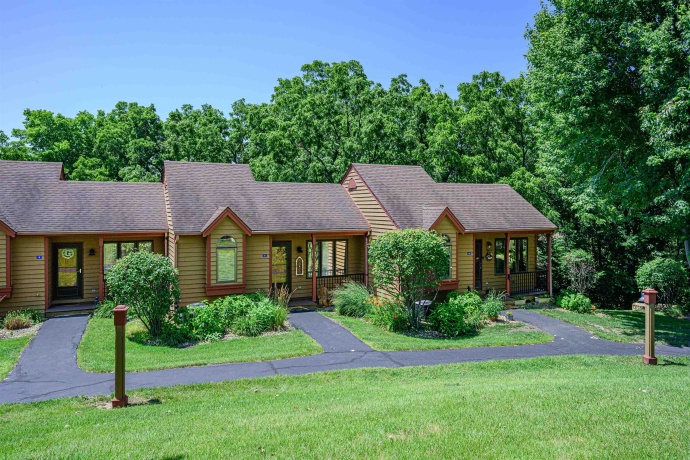 9 Oak Glen, GALENA, Illinois 61036, 2 Bedrooms Bedrooms, ,2 BathroomsBathrooms,Condominium,For Sale,Oak Glen,202504228