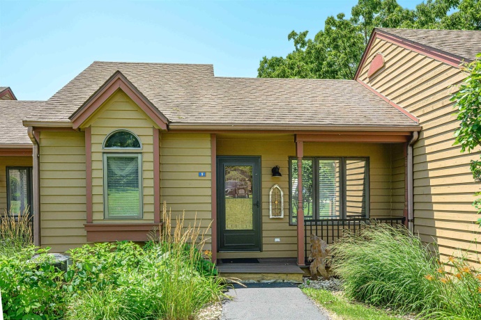 9 Oak Glen, GALENA, Illinois 61036, 2 Bedrooms Bedrooms, ,2 BathroomsBathrooms,Condominium,For Sale,Oak Glen,202504228