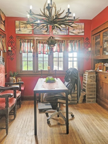 310 Madison, ELIZABETH, Illinois 61028, 2 Bedrooms Bedrooms, ,1 BathroomBathrooms,House,For Sale,Madison,202504231